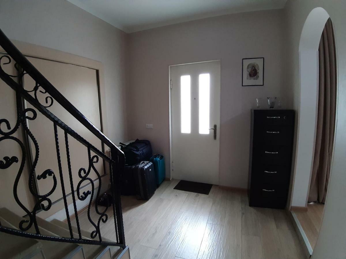 Gogoli Family Hotel Tbilisi ภายนอก รูปภาพ