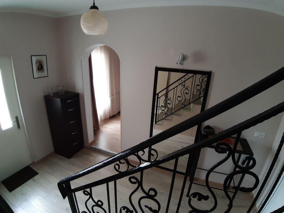 Gogoli Family Hotel Tbilisi ภายนอก รูปภาพ